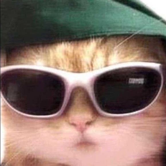 Profile Picture of Eduardo Alvarez (@eduardojr082008) on Poshmark