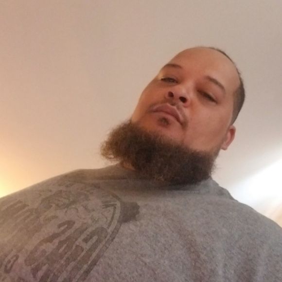 Profile Picture of Eric Coleman (@ecole2180) on Poshmark