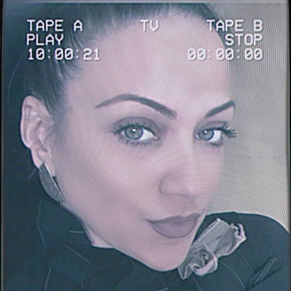 Ev Doneva - Poshmark Profile Picture of Ev Doneva (@evdoneva) on Poshmark