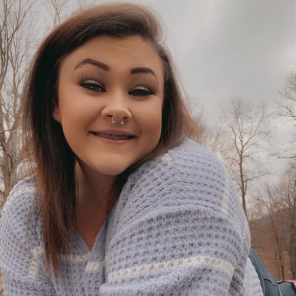 Profile Picture of Chasity anne Painter (@chasityanne5) on Poshmark