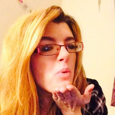 Profile Picture of Andrea Bloomfield (@andreabloomfield) on Tiktok