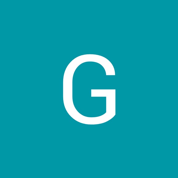 Profile Picture of Geraldine Alexis (@geraldineale365) on Poshmark