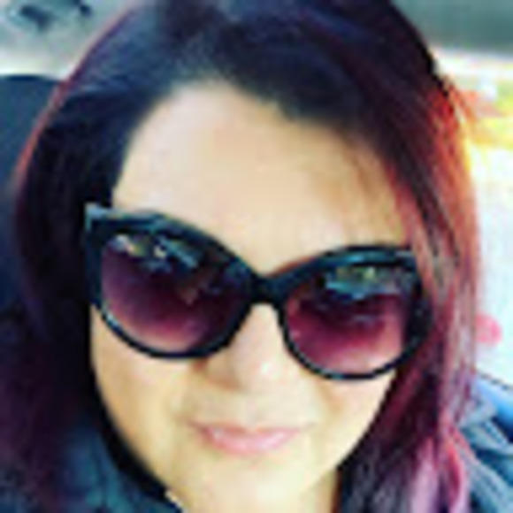 Profile Picture of Maria Basciano (@zazamimi74) on Poshmark