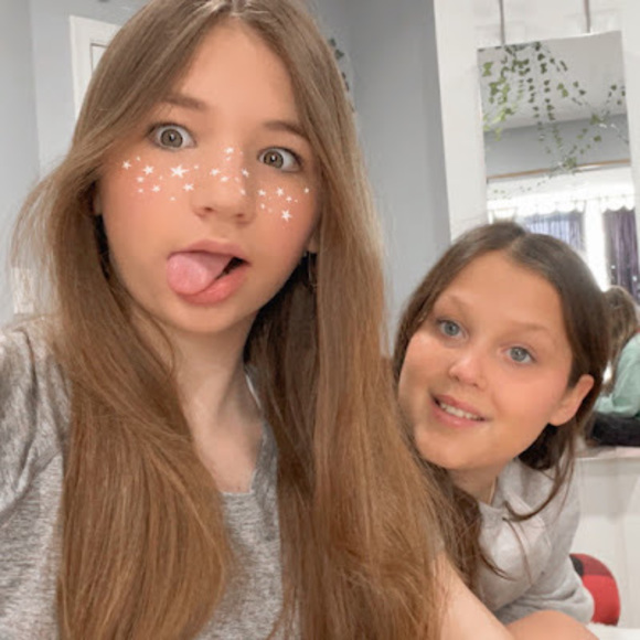 Madison Quinn - Poshmark Profile Picture of Madison Quinn (@jagglesquinn) on Poshmark