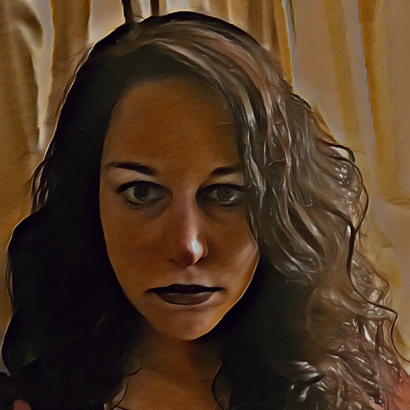 Alicia Olsavsky - Poshmark Profile Picture of Alicia Olsavsky (@pacounteygirl) on Poshmark