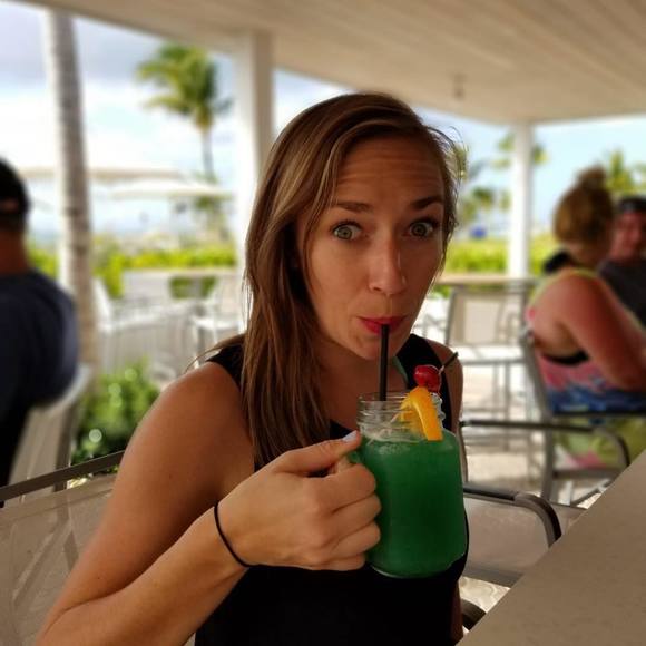 Profile Picture of Julianne Wooten (@juliwoo10) on Poshmark