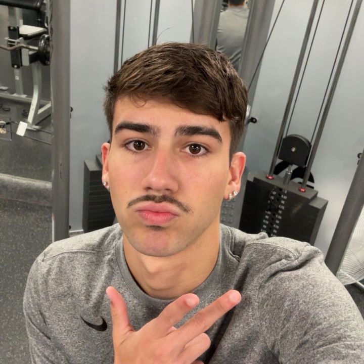 Profile Picture of Pedro De Souza (@pedrodes0uza84) on Tiktok