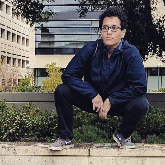 Profile Picture of Jose Preciado (@expatiazions) on Poshmark