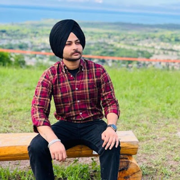 Profile Picture of Harveer Singh (@harveerjatt212) on Poshmark