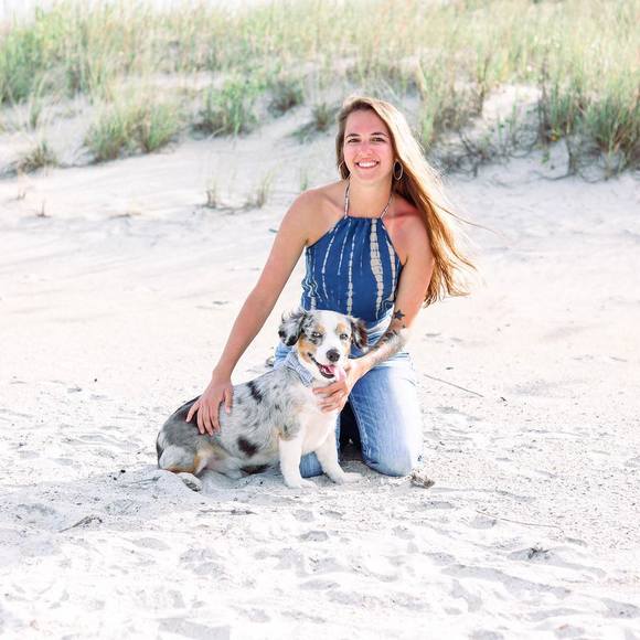 Profile Picture of Kimberly Bailey (@kimberly_19) on Poshmark