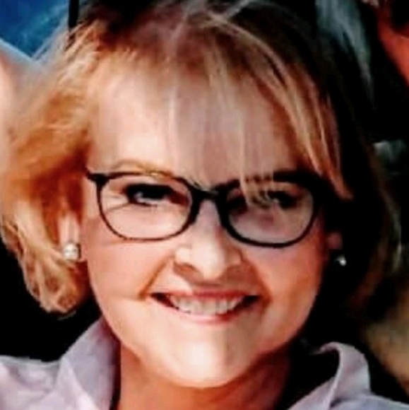 Profile Picture of Nancy Stratton (@nancystratton) on Poshmark