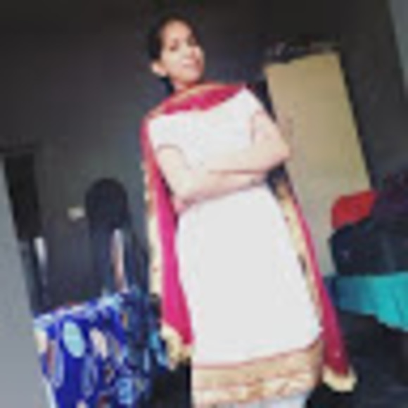 Profile Picture of Navdeep kaur Virk (@nav123405) on Poshmark