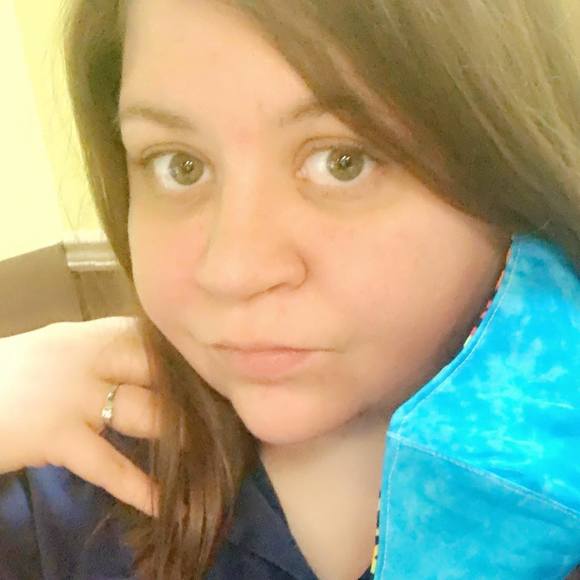 Profile Picture of Pamela Carroll (@pamelamichellex) on Poshmark