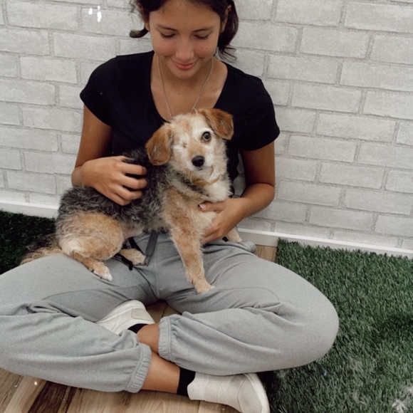 Profile Picture of Koryn Hicks (@kmhicks1217) on Poshmark