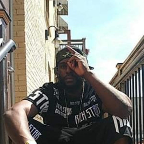 Profile Picture of Markeith Overstreet (@markeith_o) on Poshmark