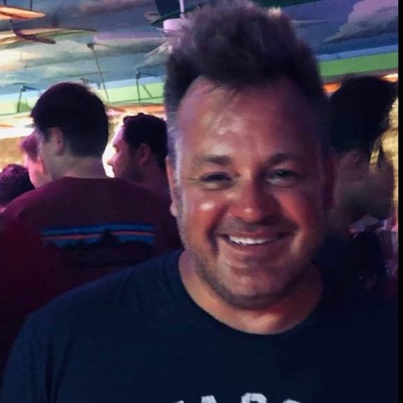 Profile Picture of Joe Schroeder (@joeschroeder) on Poshmark