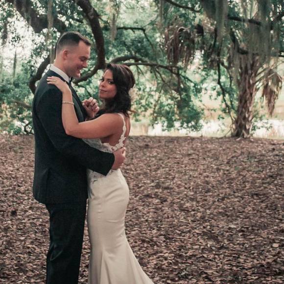 Profile Picture of Cassandra Young (@cyoun88) on Poshmark