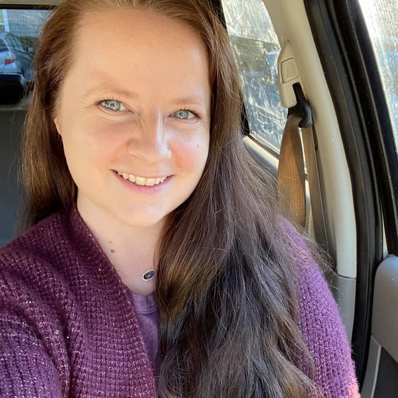 Profile Picture of Joy Dotters (@joydotters) on Poshmark