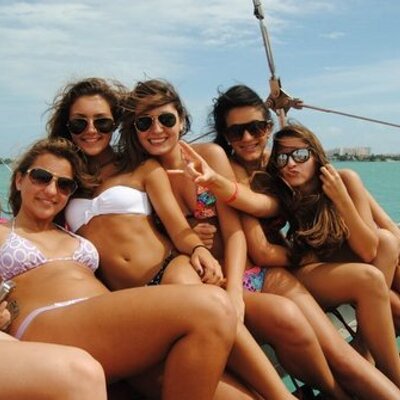 Profile Picture of Erika Schumacher (@erikaschumi) on Twitter