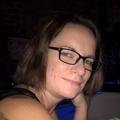 Profile Picture of Michaela Schroeder (@mischroe1976) on Twitter