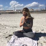 Profile Picture of jaclyn linzer (@vida_wolfe) on Instagram