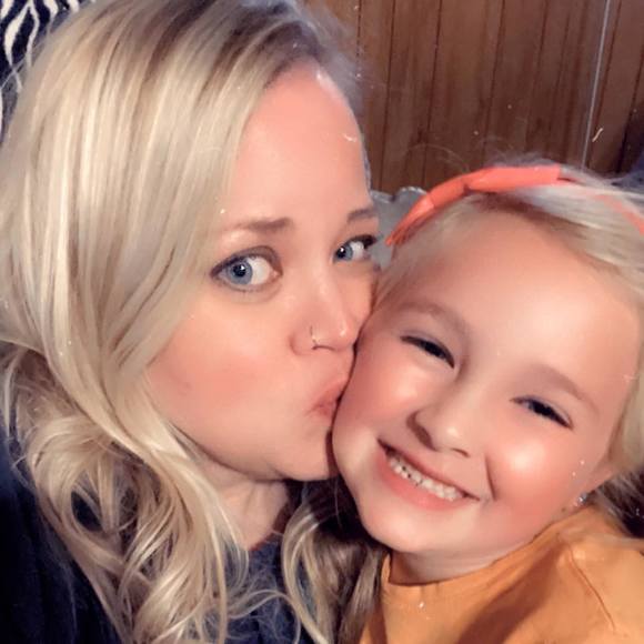 Profile Picture of Sonia Armentrout (@soniaarmentrout) on Poshmark