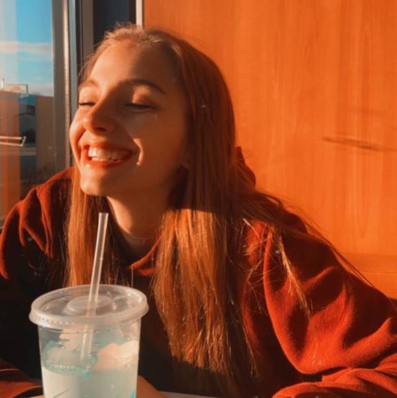 Profile Picture of Lisa Marsac (@lisamarsacc) on Poshmark