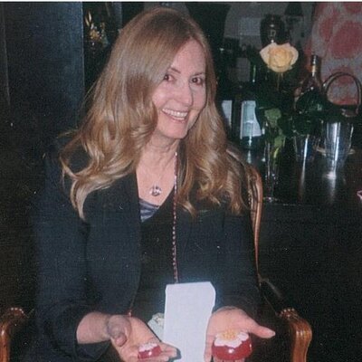 Profile Picture of Jeanne Wolfe (@jeannemcneal8) on Twitter