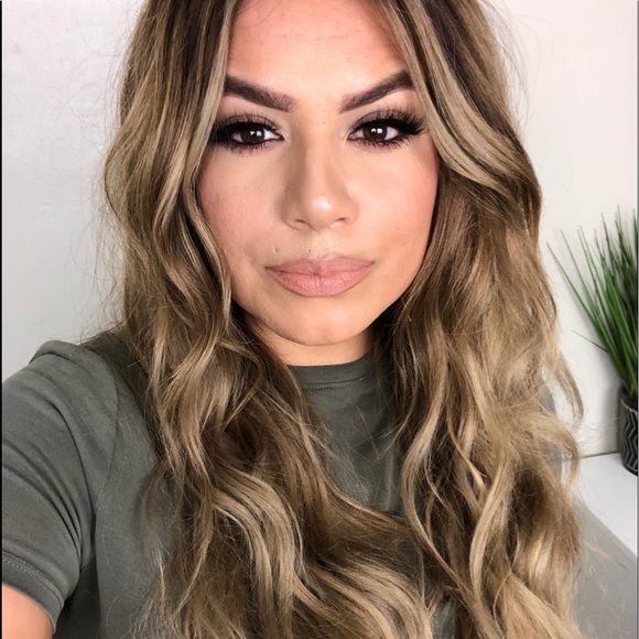 Profile Picture of Raquel Silva (@raquelme83) on Poshmark