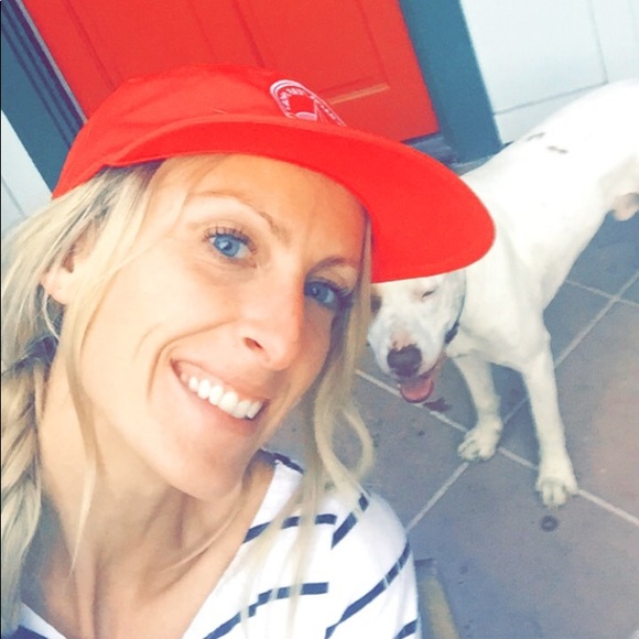Profile Picture of Brenda Peterson (@brenpete) on Poshmark