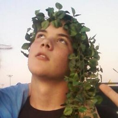 Profile Picture of Wyatt Jones (@ScreamingBonesJ) on Twitter