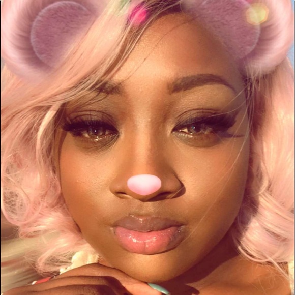 Profile Picture of Akilah Joseph (@akilahxakilah) on Poshmark