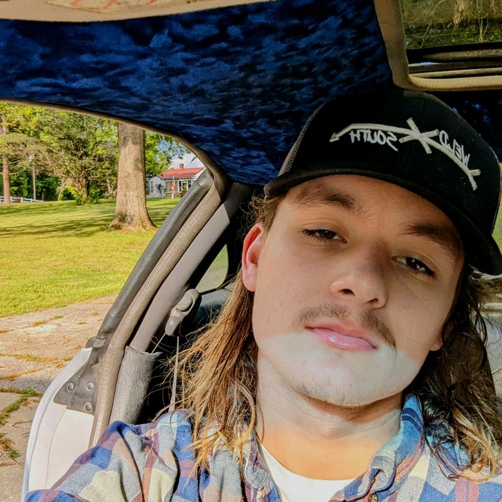 collin_blakee - Tiktok Profile Picture of collin_blakee (@unitedloveletters) on Tiktok