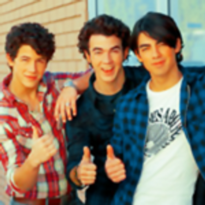 Profile Picture of Léa Jonas  ☺ ♥♪♫ (@xLeahJonas) on Twitter