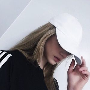 Profile Picture of Roksana Miśkiewicz (@roxana_x) on Myspace