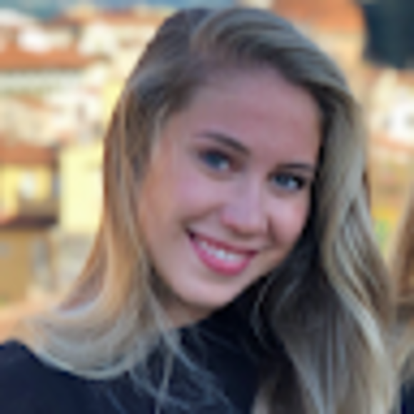 Profile Picture of Olivia Berkovits (@oberkovits) on Poshmark