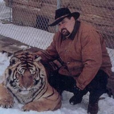 Profile Picture of MIKE V. DEMMER (@demdem2162) on Twitter