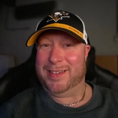 Profile Picture of Dan Stiffler (@DOStiffanizzle) on Twitter