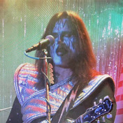 Profile Picture of Eric Vrba (@sidefxrockband) on Youtube