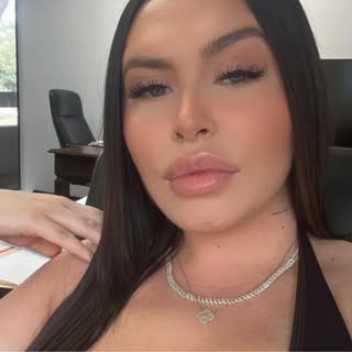 Profile Picture of Gabrielle Larsen (@larsengabrielle) on Instagram