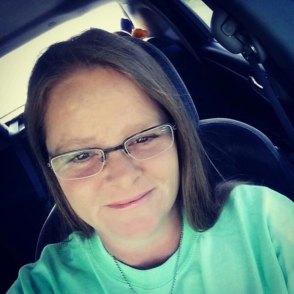 Profile Picture of Windy Riddle-karow (@windykarow) on Poshmark