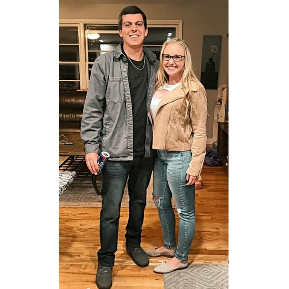 Profile Picture of Megan Barbarotto (@meganbarbarotto) on Poshmark