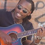 Profile Picture of Larry Moore (@photosbymoorehouse) on Instagram