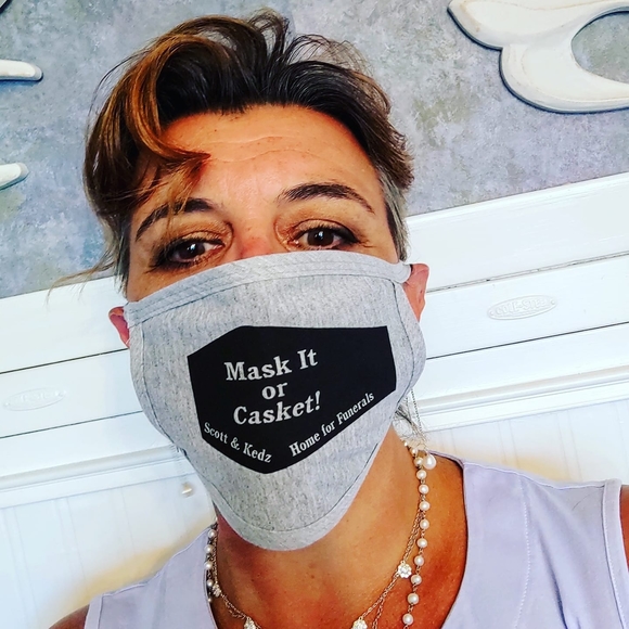 Profile Picture of Alicia Sarin (@aspir8or) on Poshmark