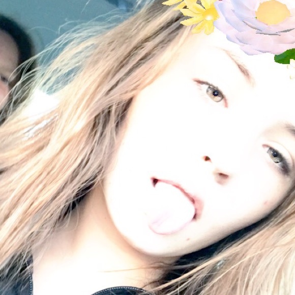 Profile Picture of Alex Papuga (@lit_al) on Poshmark