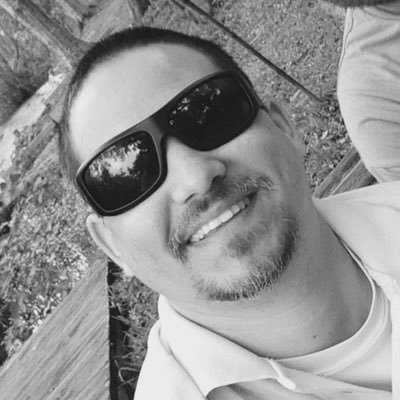 Profile Picture of Kelly James McElroy (@KMacCourier) on Twitter