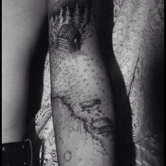 Profile Picture of Alex Odegbaro (@alex3777) on Poshmark