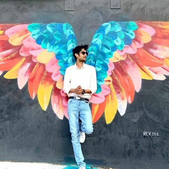 Profile Picture of Daniyal Ahmed (@daniyal1309) on Poshmark