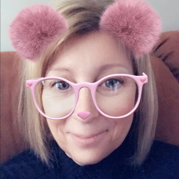 Profile Picture of Kathie Chapman (@k_chappy) on Poshmark