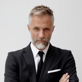 Profile Picture of James Barrow. PAUSE.on Twitter